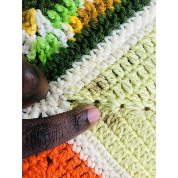 Retro VTG cream handmade knit crotchet blanket throw afghan blanket 50"x92" - Picture 6 of 7